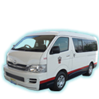 vehiculo hiace 13 personas