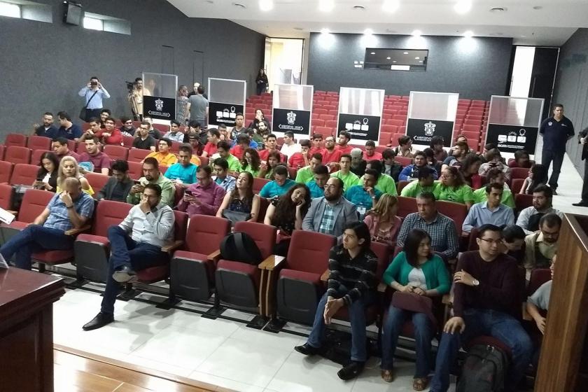 Participan equipos de 11 centros universitarios