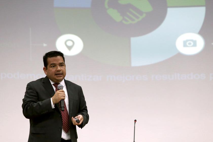 Una expositor de la sesión