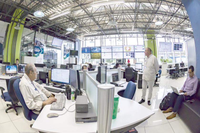 INTERIOR DEL CENTRO DE COMPUTO