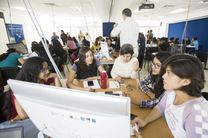 Girls Hackathon UDG-CISCO 2017