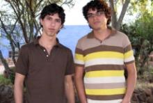dos estudiantes del CUAltos