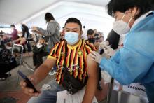 Joven universitario como voluntario