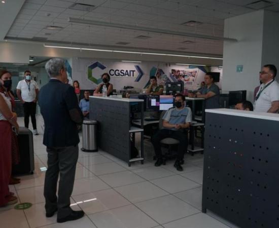 Visita del Vicerrector Héctor Raul Solís Gadea para invitarnos a sumarnos a la marcha  marcha por la autonomía universitaria.